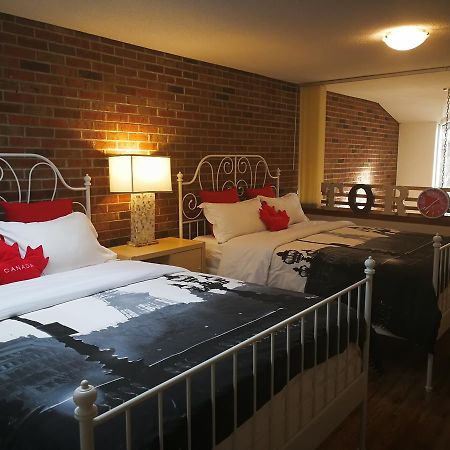 Margie Townhome Suites Toronto Exteriör bild