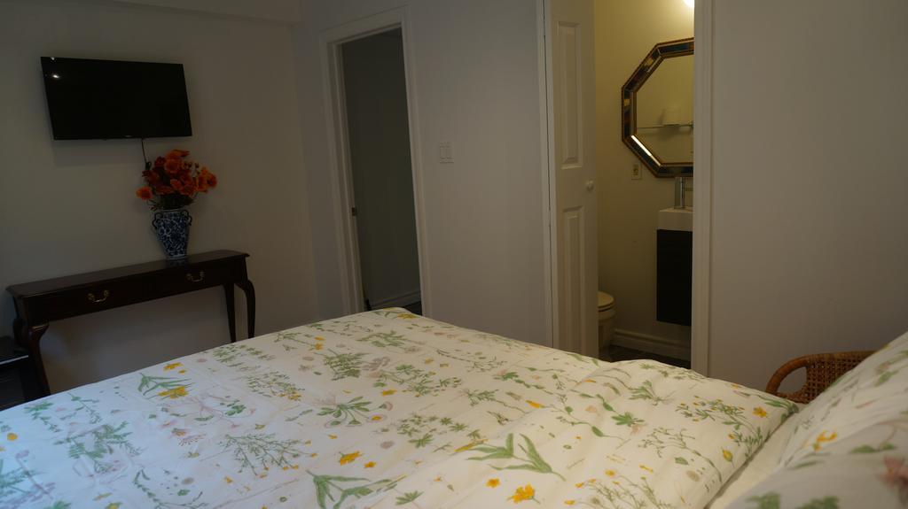Margie Townhome Suites Toronto Exteriör bild